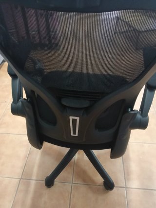 Silla de oficina ergonómica negra