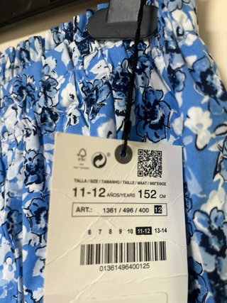 Falda Zara floral azul