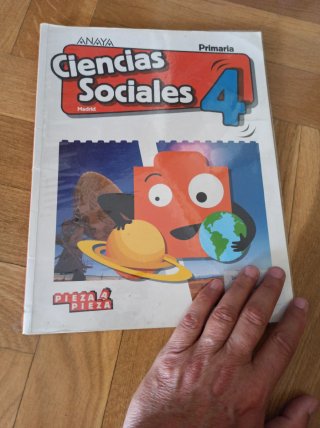 Ciencias sociales, 4 Primaria, Madrid Pieza a p...
