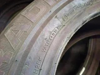 235 60 R17 102H Kumho - 1 neumático Km.0