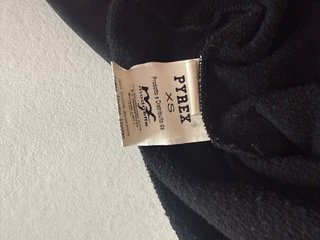 Felpa Pyrex nera con dettagli rosa