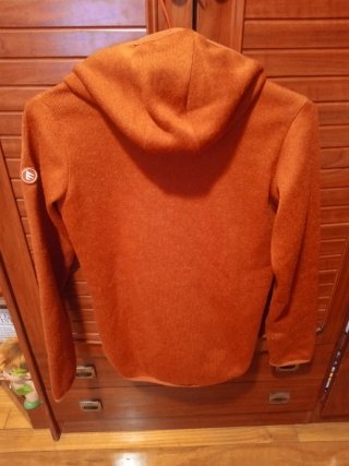 Sudadera Mountain TALLA 14 AÑOS