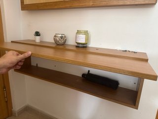 Mueble recibidor madera con abertura