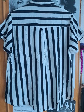 Camisa Boteli Rayas Mujer Talla XXL Da poca talla