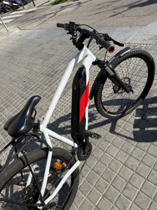 Bicicleta Eléctrica Rockrider Blanca