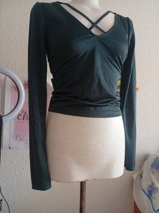 Blusa verde manga larga cruzada