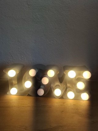 Lámpara Decorativa LOVE Metal