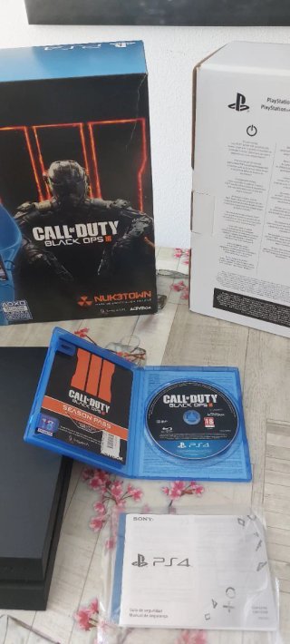 PS4 Edizione Speciale 1TB Call of Duty