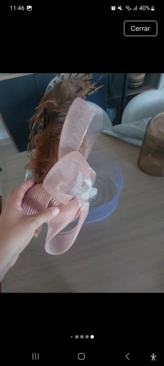 Tocado de fiesta con plumas