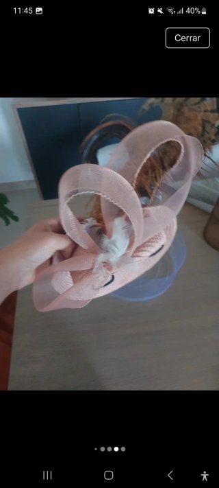Tocado de fiesta con plumas