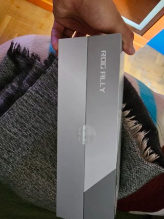 Asus rog ally z1 extreme