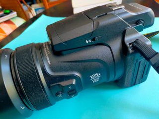 Cámara Nikon Coolpix P1000 + Accesorios COMO NUEVA