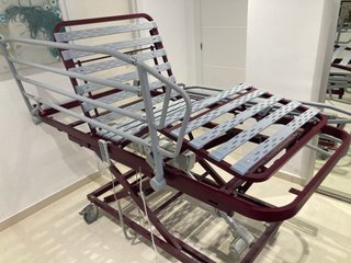 CAMA ARTICULADA MOTORIZADA Y MOVIL DE ALTA GAMA