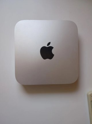 Mac mini 8gB 240gB SSD