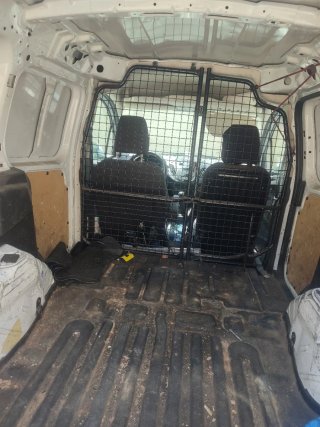 Ford E-Transit Courier 2017