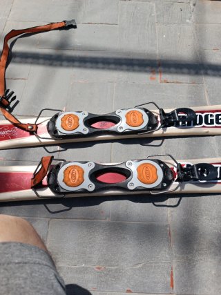 Esquís infantiles Bridgestone