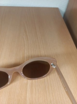 Gafas de sol de mujer marca Lanidor montura  beige