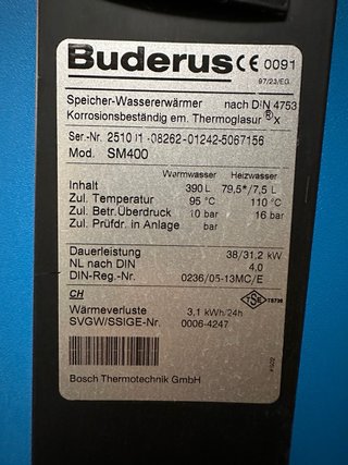 Caldera gasóleo Buderus 30kW + acumulador 390 L