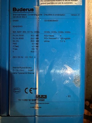 Caldera gasóleo Buderus 30kW + acumulador 390 L