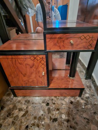 Mueble de entrada con espejo