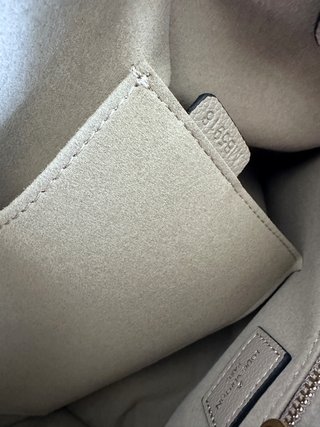 Louis Vuitton OnTheGo
