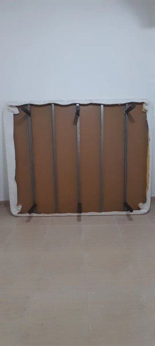 Base tapizada 150cm 6 patas