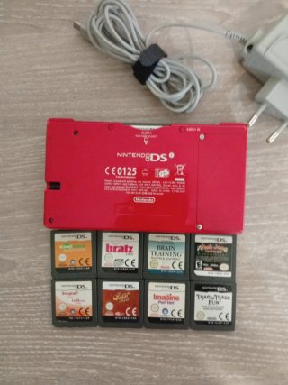 Nintendo DSi Rossa con giochi