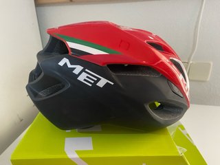 Casco Met Rivale Rojo y Negro