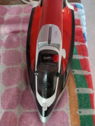 Plancha Vapor 2600W Diseño F1