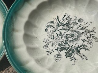 Platos antiguos porcelana Sacavém Man & C.a verde