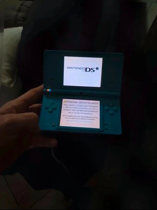 Nintendo DSi Azzurra con Caricatore