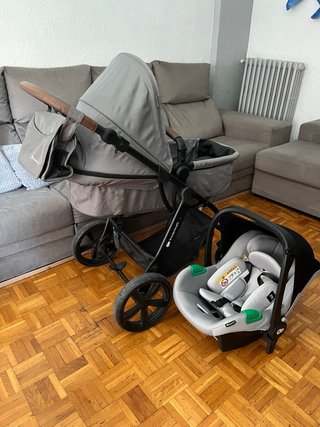 Carrito de bebé Kinderkraft gris