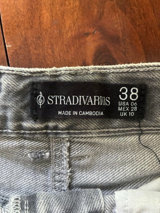 Pantalón Deshilachado Stradivarius y Top Rosa