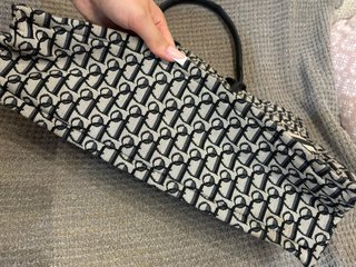 Bolso de mano inspiración Dior