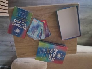 Oráculo del yoga mudra + cartas: El poder espir...