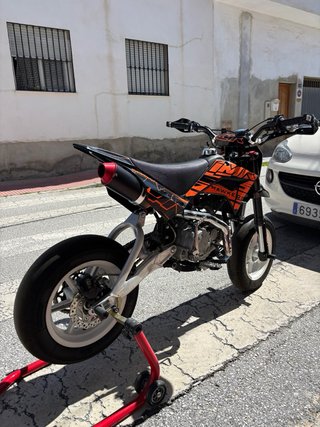 Pit Bike IMR 160cc Negra y Naranja