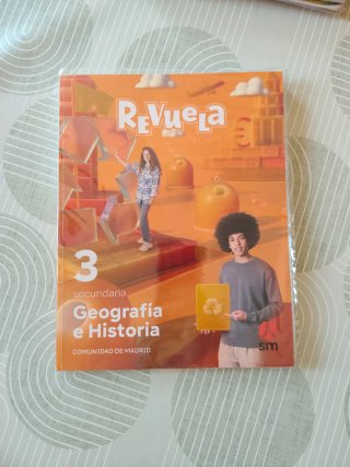 Geografía e historia 3 Secundaria : Revuela,Madrid