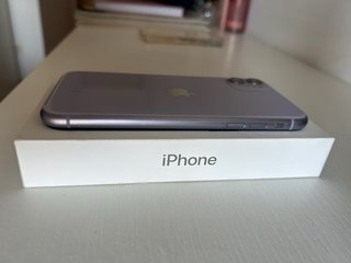 iPhone 11 Viola