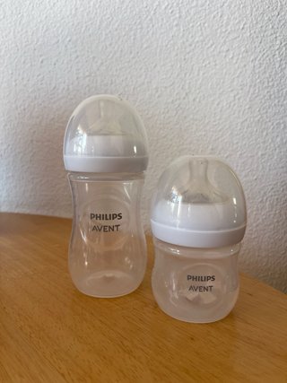 Sacaleches Philips Avent con 2 biberones