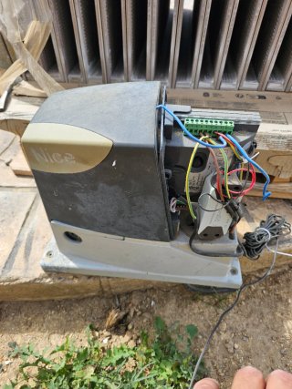 Motor Nice para puerta corredera