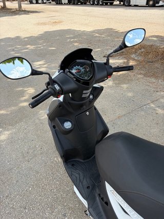 Kymco Agility City 125 Scooter