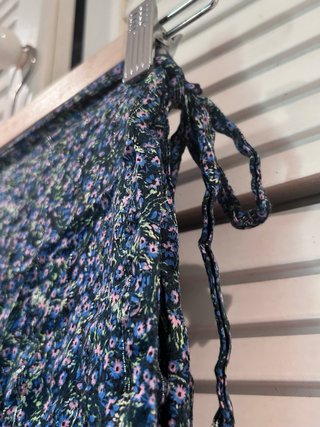 Falda midi floral azul