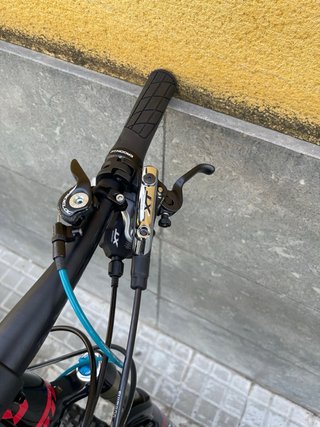 Bicicleta Scott Contessa Scale 700 RC Carbon