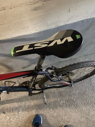 Bicicleta de Montaña BH Spike Negra/Roja