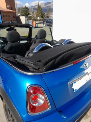 MINI Cabrio 2011