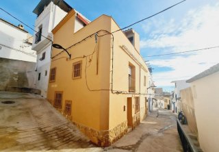 Casa de pueblo