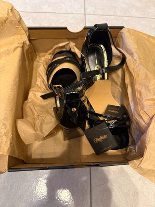 Scarpe con tacco Buffalo n.37