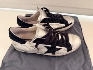 Golden Goose Sneakers Plata y Negro