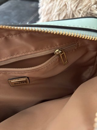 Bolso Guess pequeño color verde azulado