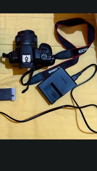 Cámara mirrorless Canon EOS R100 + Objetivo